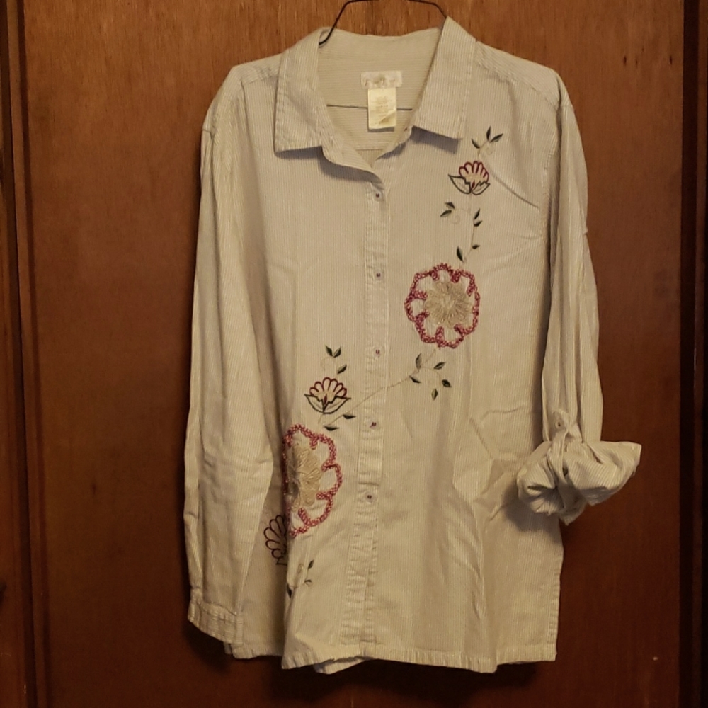 Womens embellished blouse by Bobbie Brooks. Size 12/14